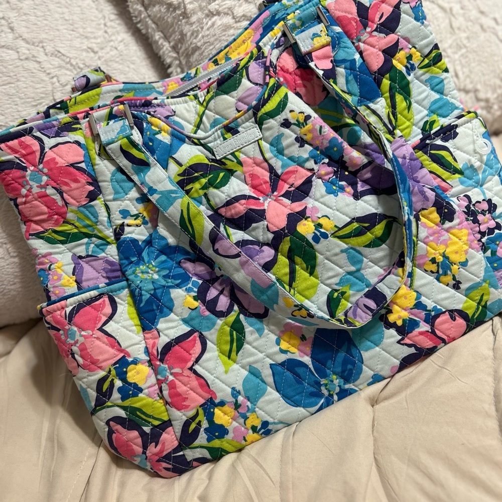 Vera Bradley large Glenna tote in Marian floral